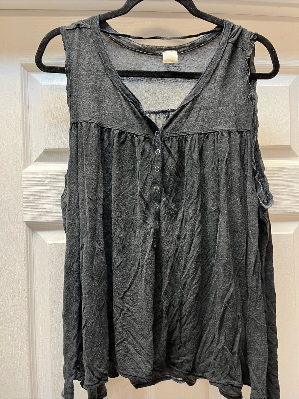 We The Free Charcoal Button-Front Sleeveless Tank